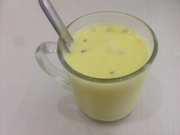 Susu badam... patut cuba sebab sedap.