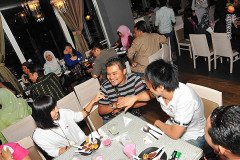 bukapuasa-nuffnang-151